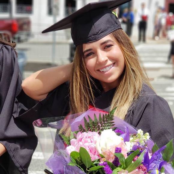 Meet your Posher, Danielle - Picture 1 of 1